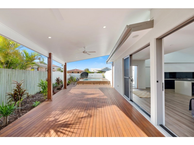 44 Neerim Drive, Mooloolaba QLD 4557