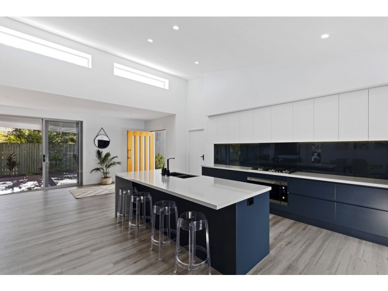 44 Neerim Drive, Mooloolaba QLD 4557