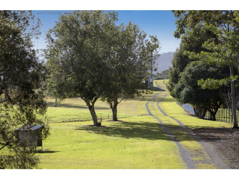 43 Lindeman Road, Beerwah QLD 4519