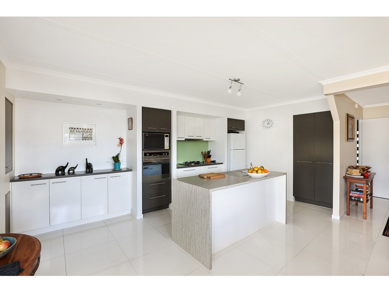 7a Yoomba Crescent, Alexandra Headland QLD 4572
