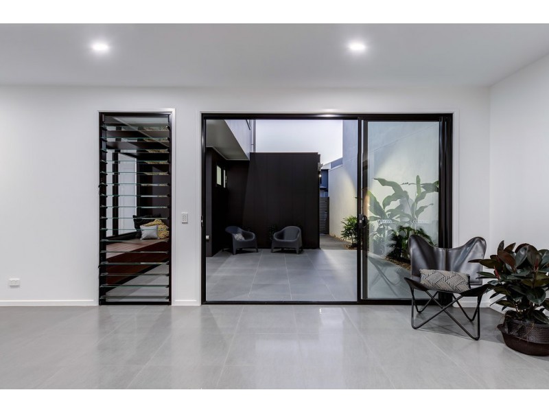 25 Claremont Drive, Maroochydore QLD 4558