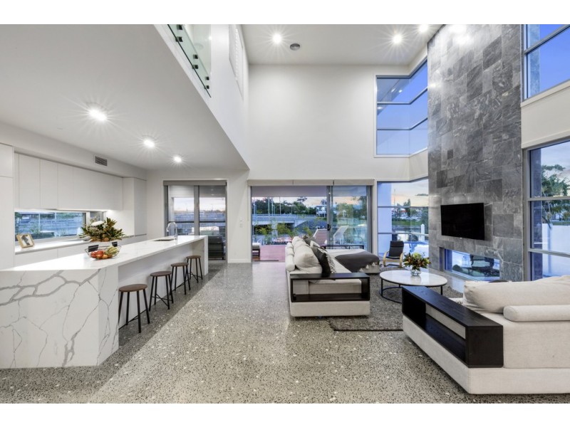 7 Culbara Street, Mooloolaba QLD 4557