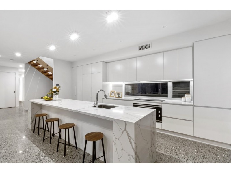 7 Culbara Street, Mooloolaba QLD 4557