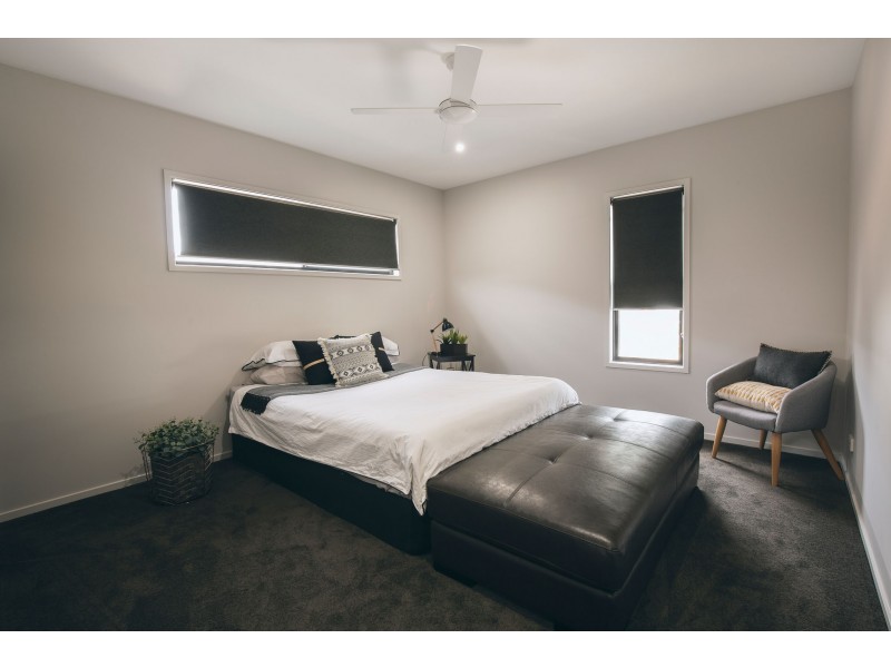 21 Round Bush Crescent, Maroochydore QLD 4558