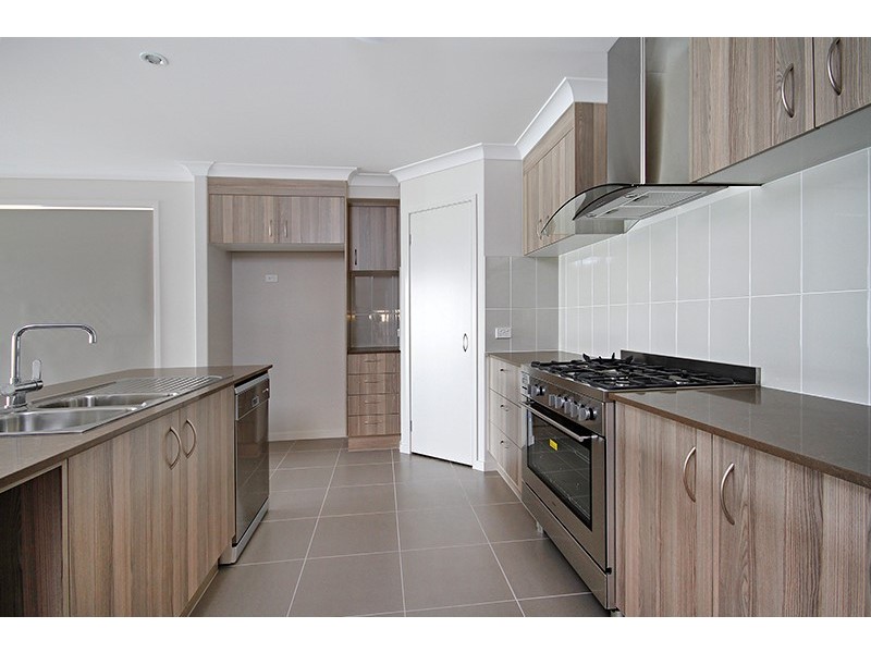 10 Tilney Street, Pelican Waters QLD 4551