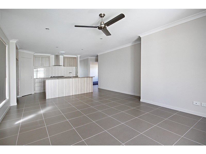 10 Tilney Street, Pelican Waters QLD 4551