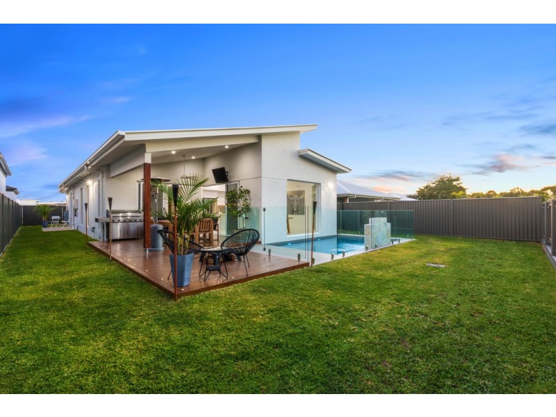 35 Hartley Crescent, Pelican Waters QLD 4551