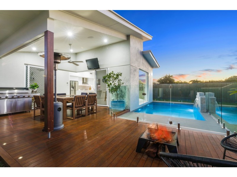 35 Hartley Crescent, Pelican Waters QLD 4551