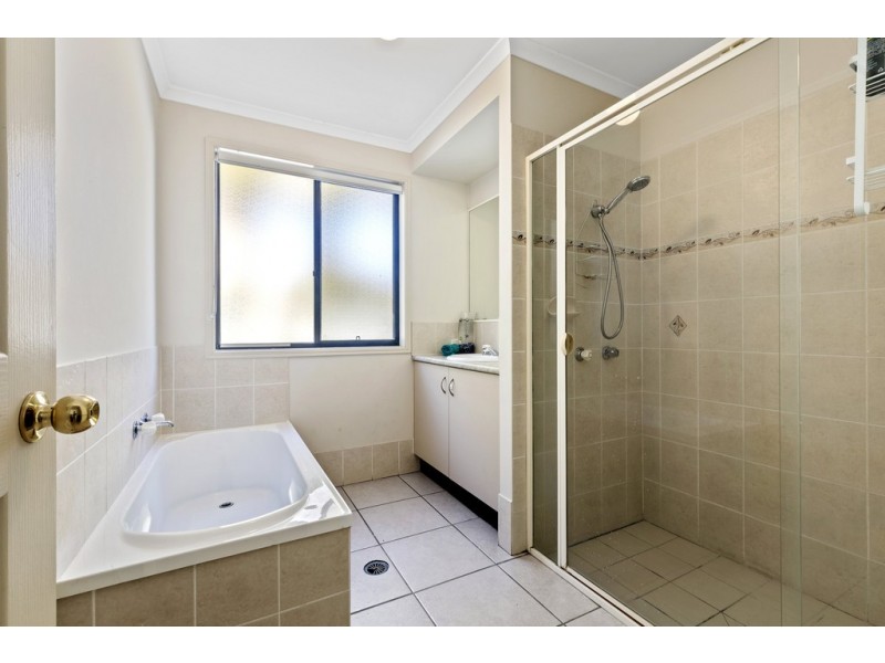 8 Brushbox Place, Meridan Plains QLD 4551