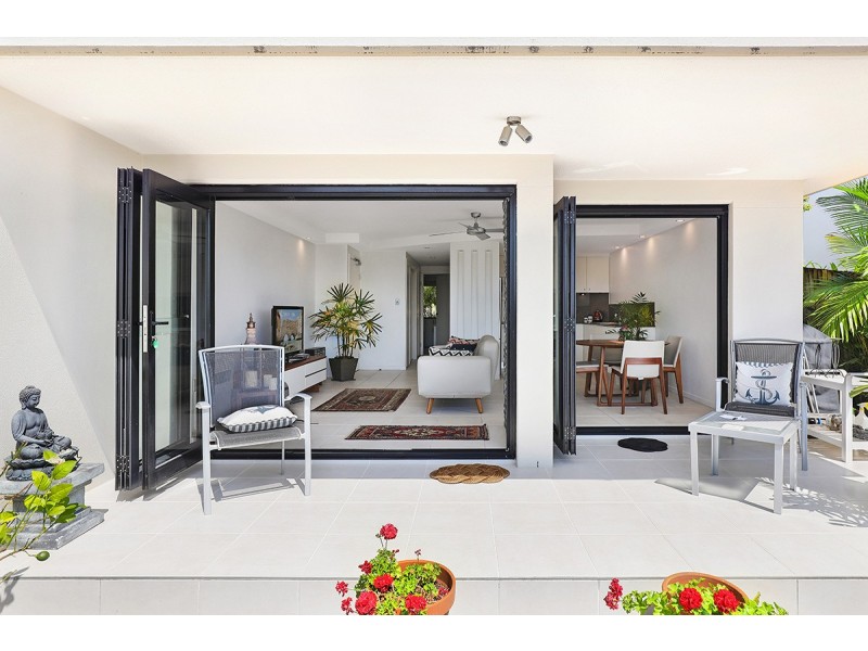 1-1 George Street, Alexandra Headland QLD 4572