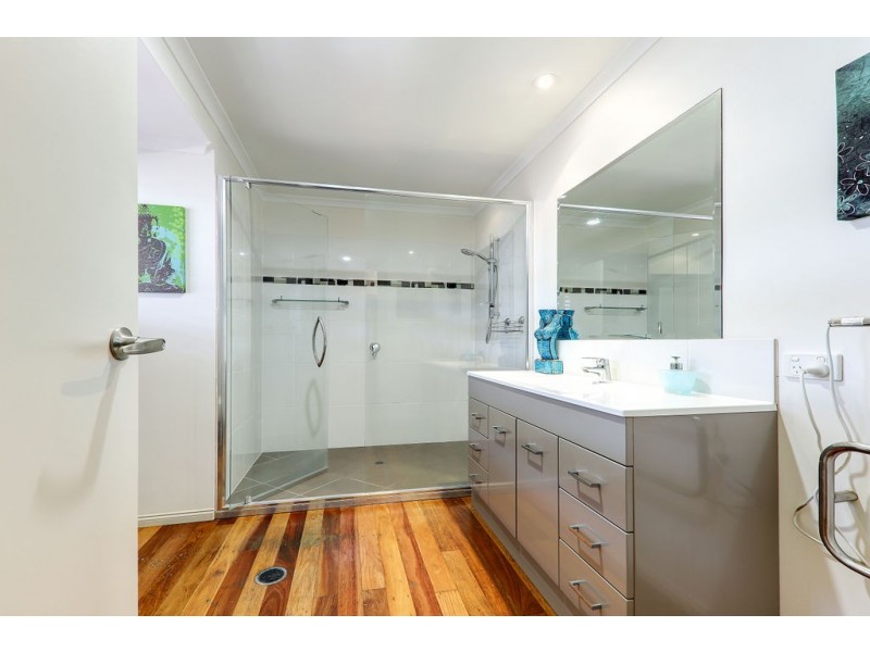 12 Anthony Avenue, Mooloolaba QLD 4557