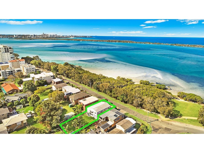 110 Esplanade, Golden Beach QLD 4551