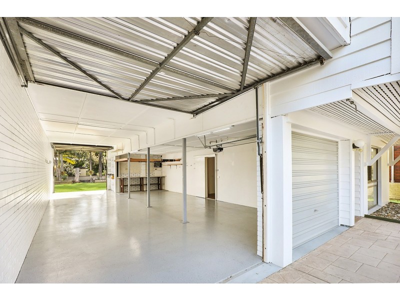 110 Esplanade, Golden Beach QLD 4551