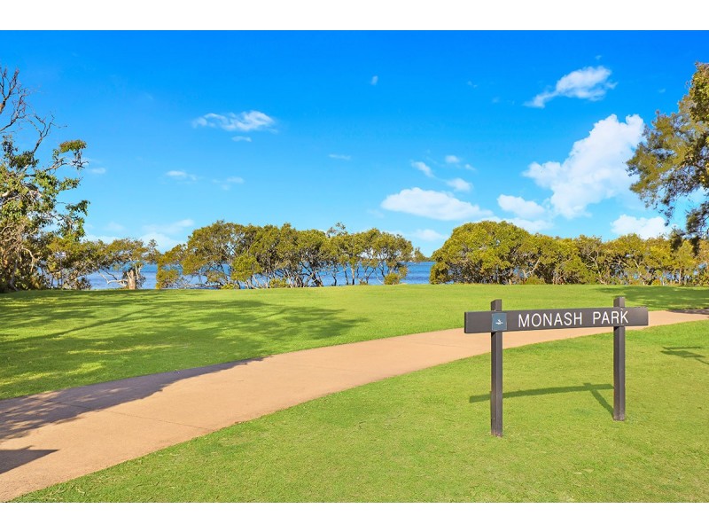 110 Esplanade, Golden Beach QLD 4551