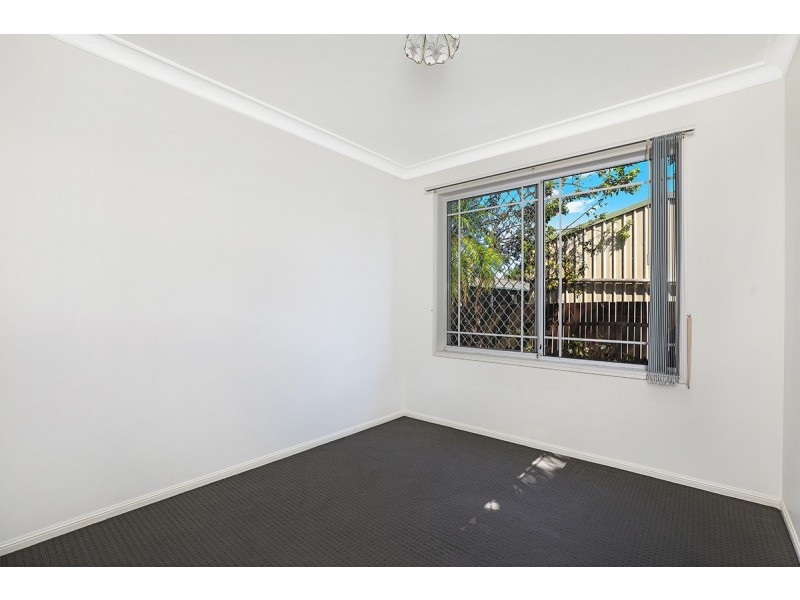 4/13 Bradman Avenue, Maroochydore QLD 4558