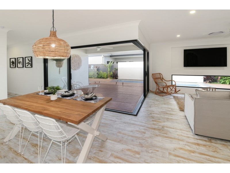10 Lychee Place, Palmview QLD 4553