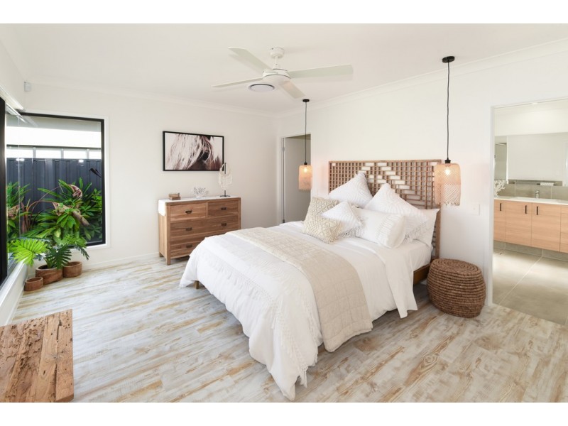 10 Lychee Place, Palmview QLD 4553