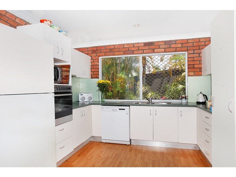 6 Cadagi Court, Kuluin QLD 4558