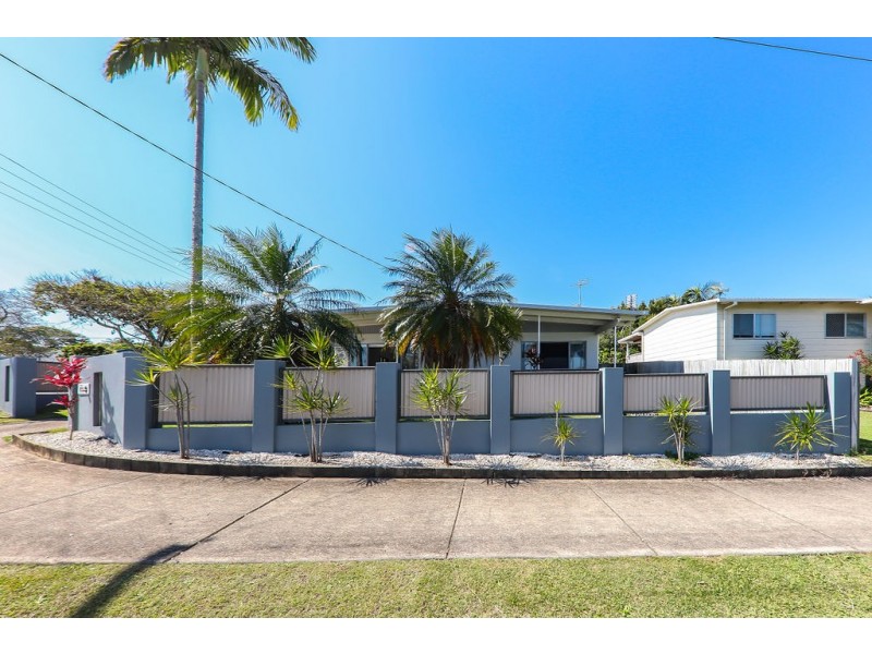3 Palm Drive, Mooloolaba QLD 4557