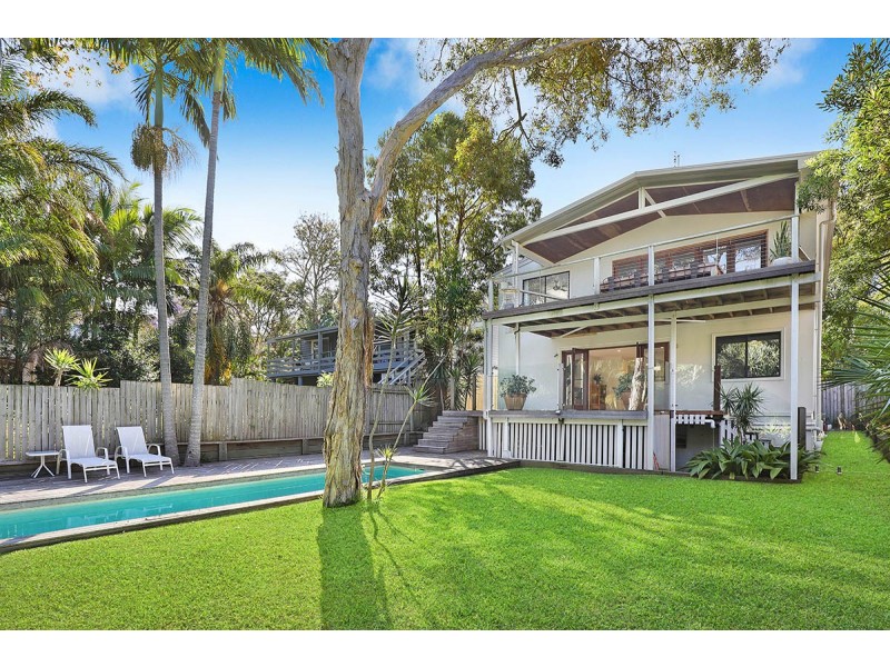 8 Pakee Street, Alexandra Headland QLD 4572