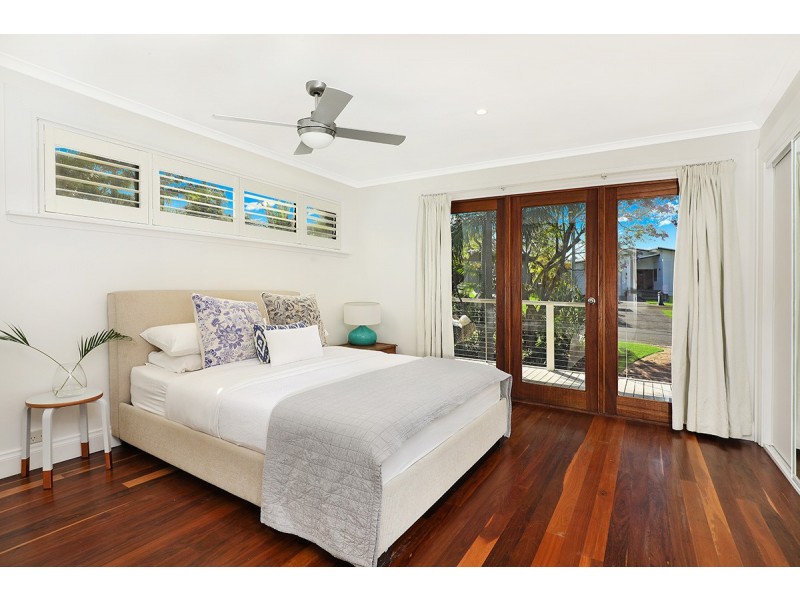 8 Pakee Street, Alexandra Headland QLD 4572