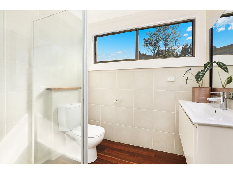 8 Pakee Street, Alexandra Headland QLD 4572