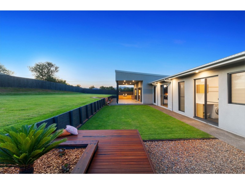 2 Crown Court, Beerwah QLD 4519