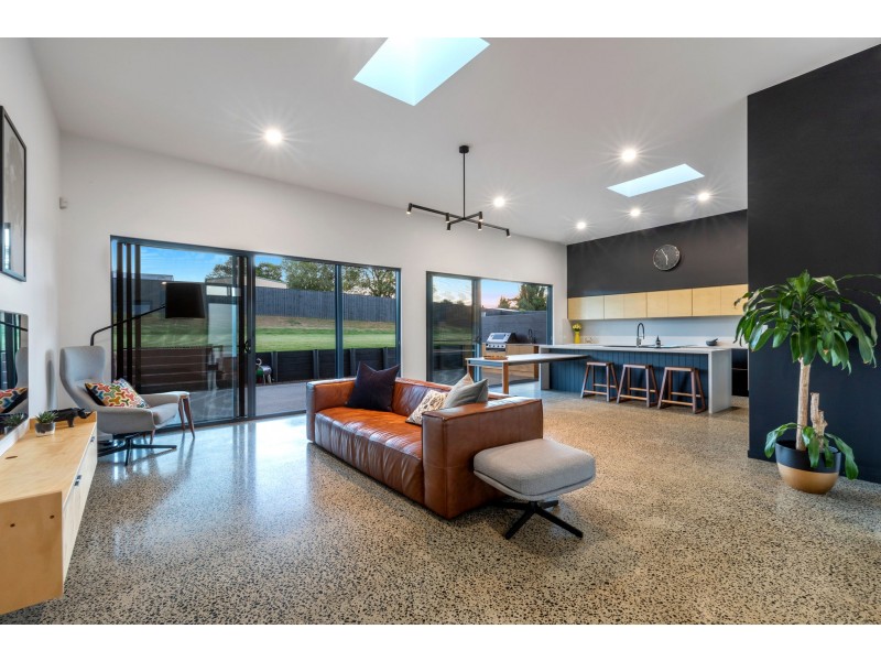 2 Crown Court, Beerwah QLD 4519
