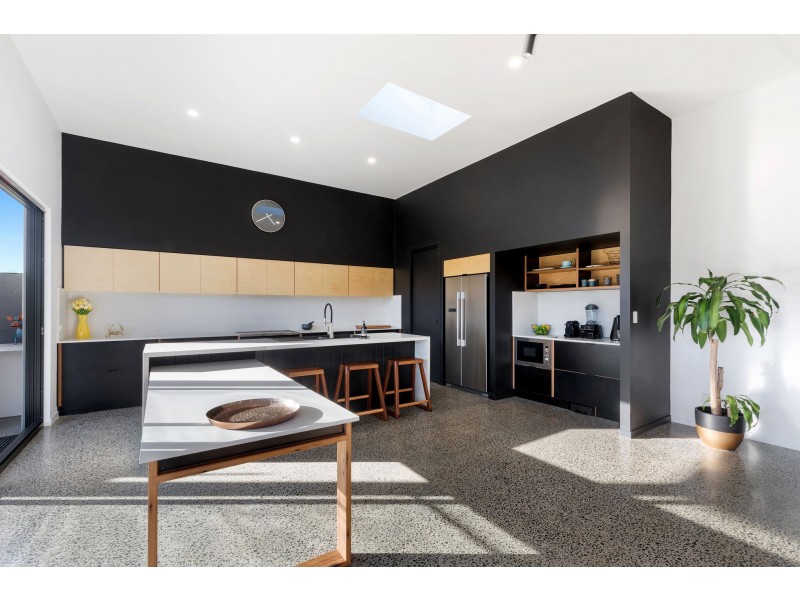 2 Crown Court, Beerwah QLD 4519