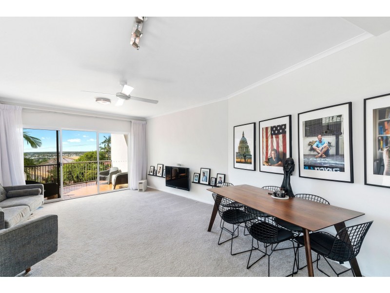 1/10-12 Kalinda Avenue, Mooloolaba QLD 4557