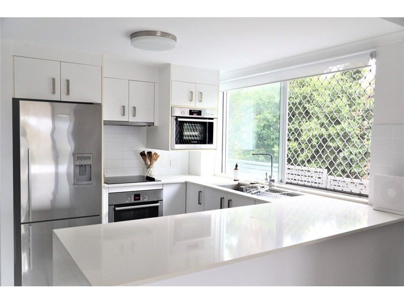 1/10-12 Kalinda Avenue, Mooloolaba QLD 4557