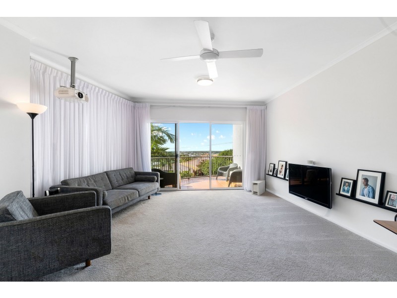1/10-12 Kalinda Avenue, Mooloolaba QLD 4557