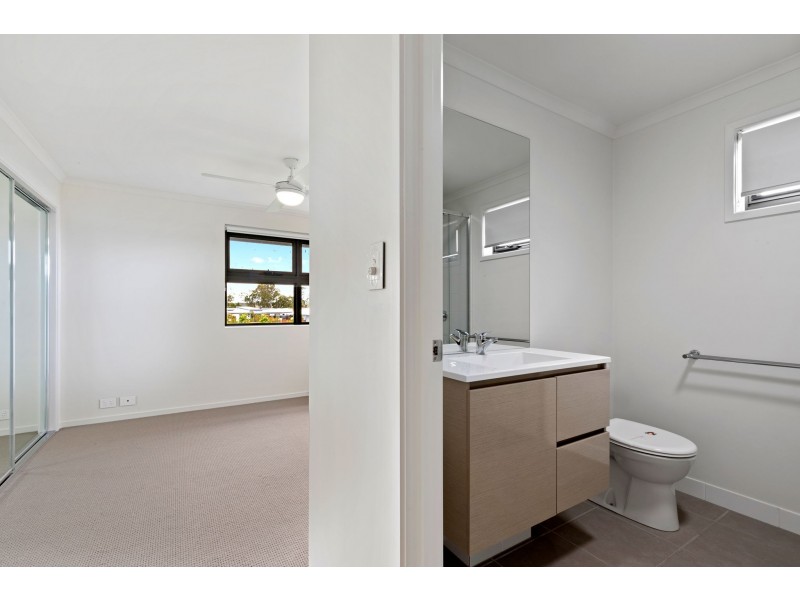7-55 Capricorn Crescent, Meridan Plains QLD 4551