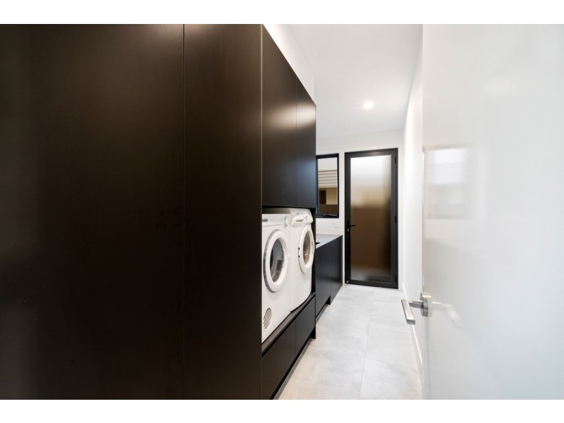 4/80 North Shore Road, Twin Waters QLD 4564