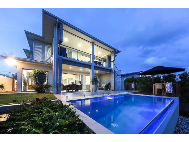 62 The Passage, Pelican Waters QLD 4551