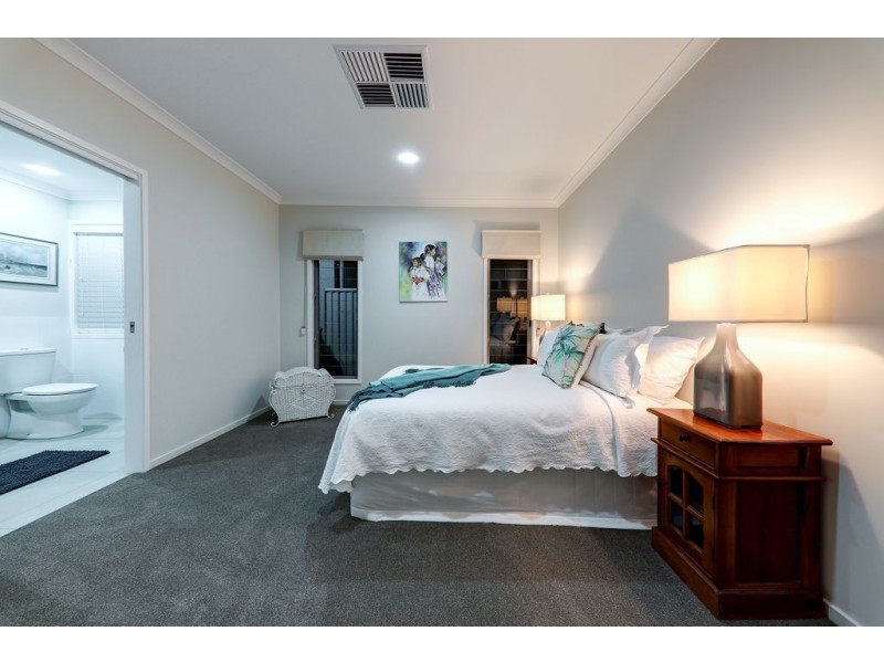 62 The Passage, Pelican Waters QLD 4551