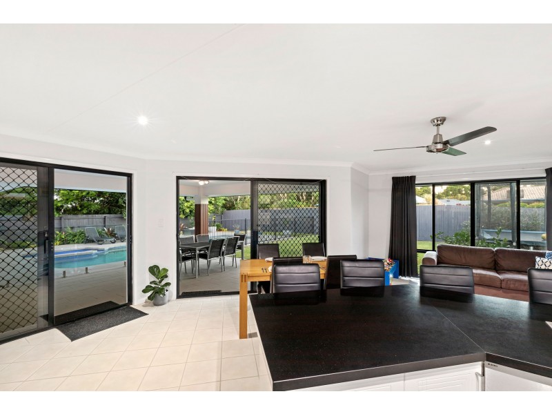 14 Rainsford Place, Buderim QLD 4556