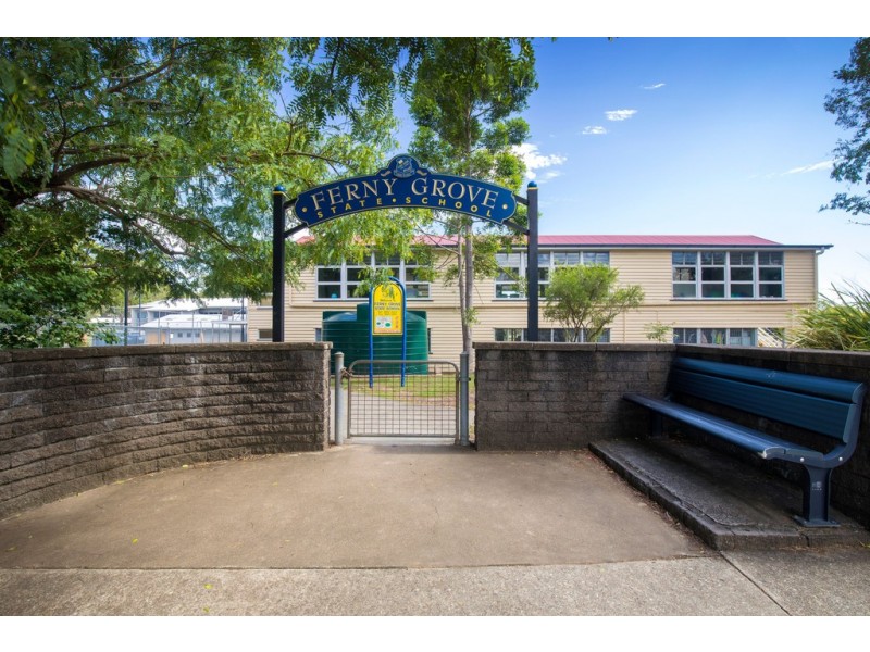 156 Cedar Creek Road, Upper Kedron QLD 4055