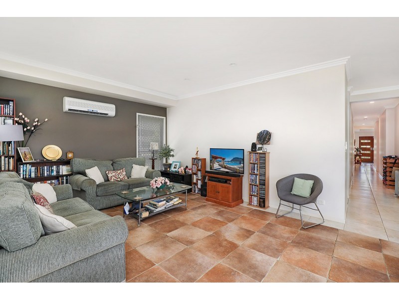 121 The Avenue, Peregian Springs QLD 4573