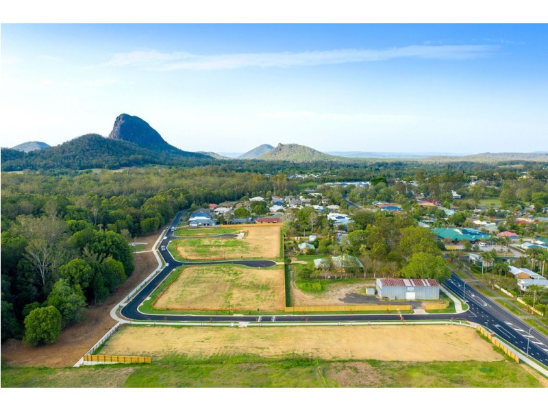 31 Coonowrin Road, Glass House Mountains QLD 4518