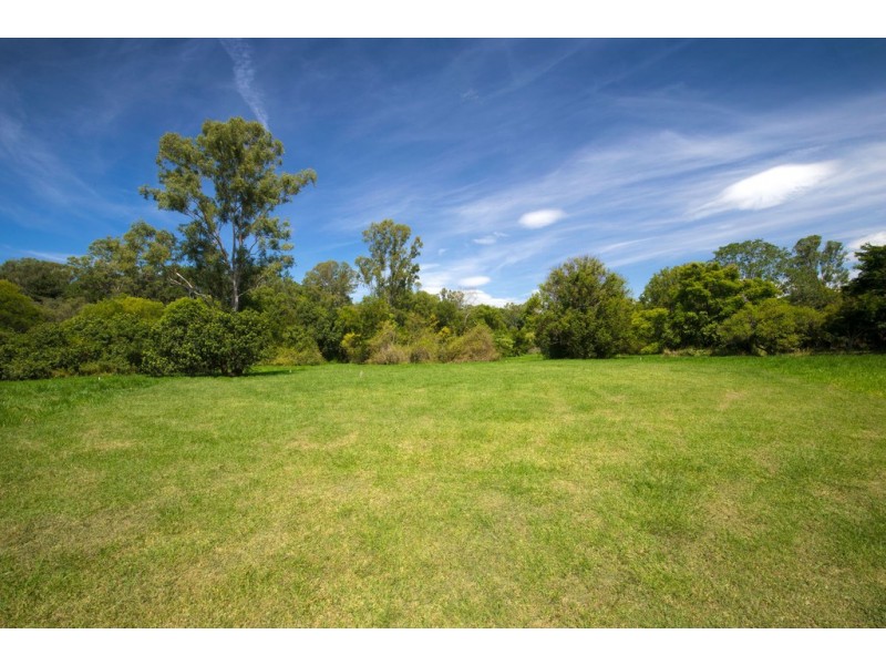 31 Coonowrin Road, Glass House Mountains QLD 4518