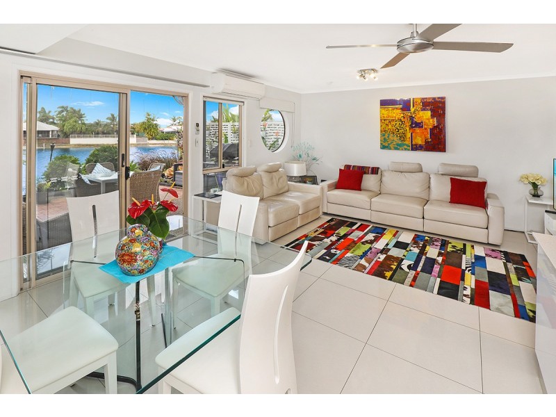 17/18 Maroochy Waters Drive, Maroochydore QLD 4558