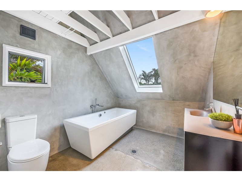 24 Emperor Avenue, Maroochydore QLD 4558