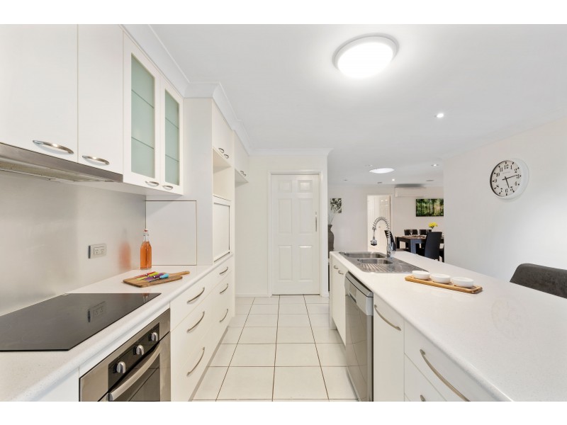 76 Topview Drive, Tanawha QLD 4556