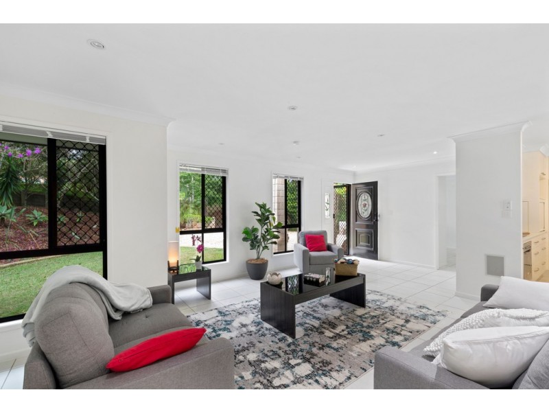 76 Topview Drive, Tanawha QLD 4556