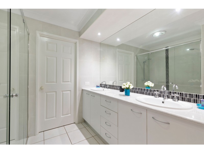 76 Topview Drive, Tanawha QLD 4556