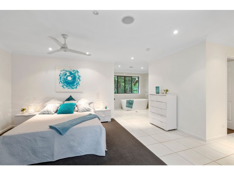 76 Topview Drive, Tanawha QLD 4556