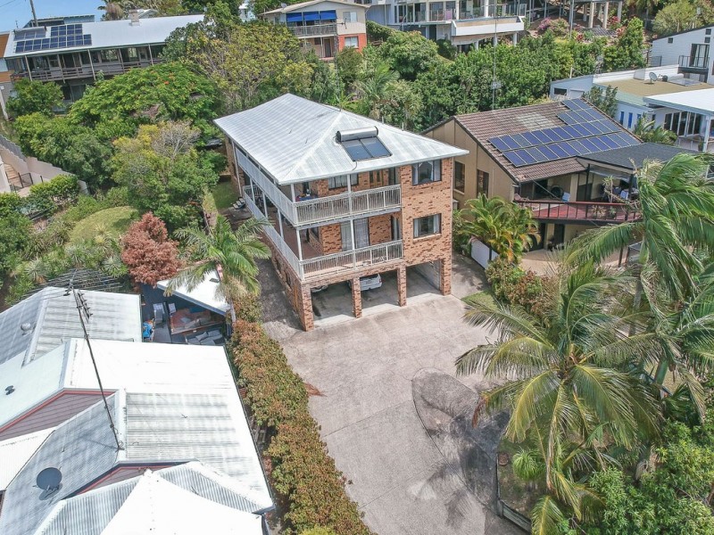 7 Yakola Parade, Alexandra Headland QLD 4572