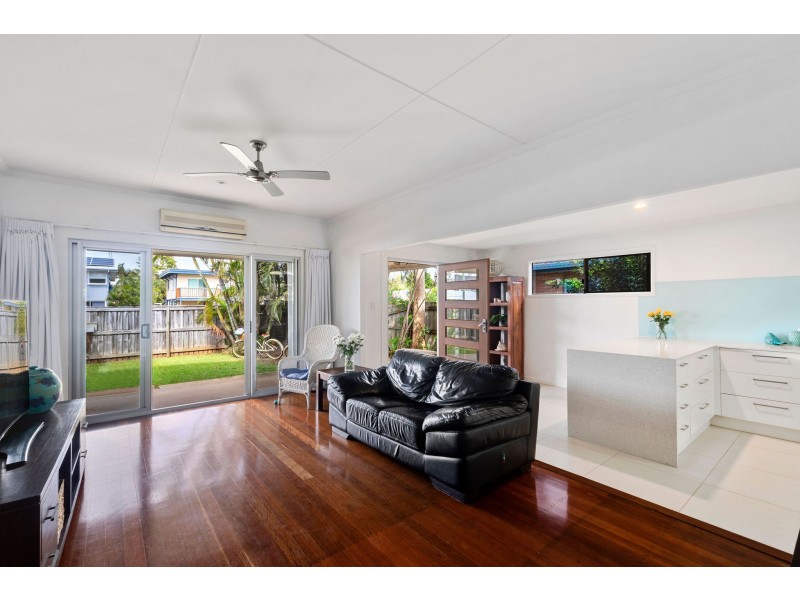 42 Maroubra Street, Maroochydore QLD 4558