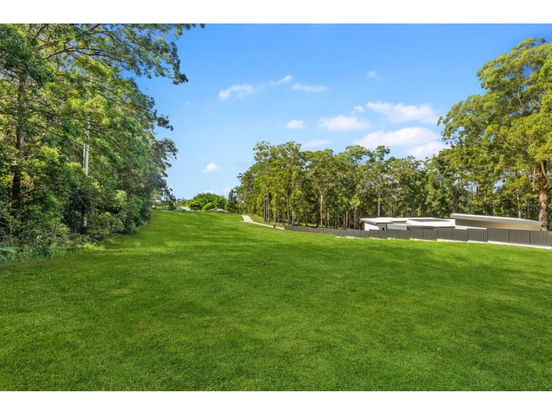 24 Kensington Lane, Tanawha QLD 4556